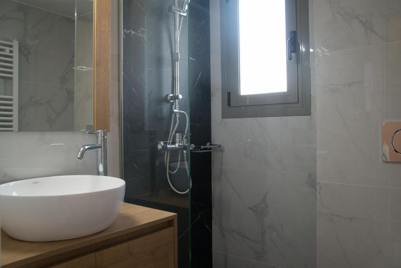 Appartamento Sia Mare Kalivia Thorikou Esterno foto